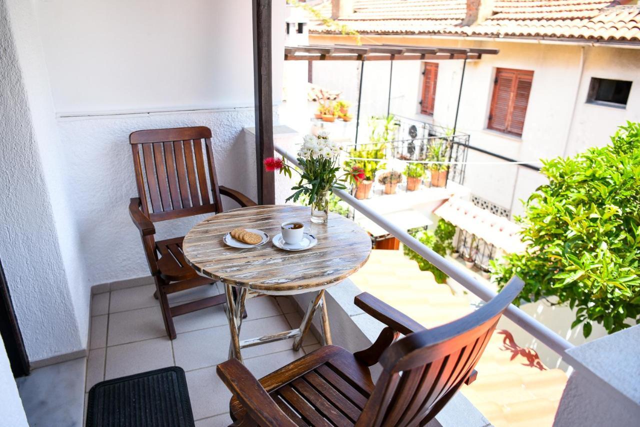 Blue Nest Apartment Skiathos Town Exterior photo