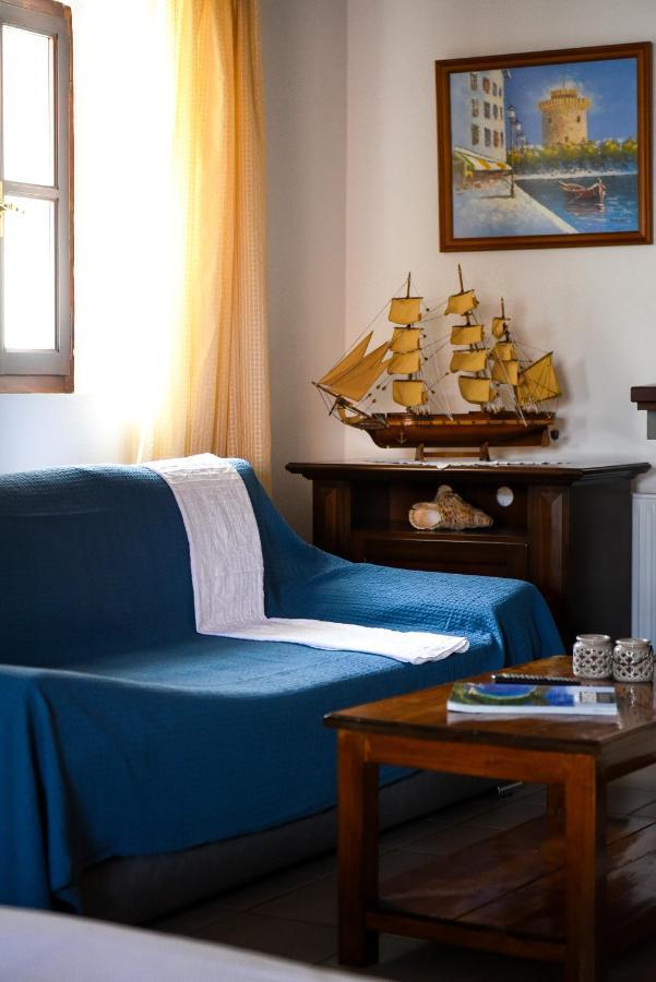 Blue Nest Apartment Skiathos Town Exterior photo